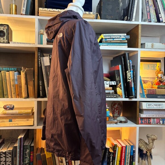 The North Face 2000's HyVent 2.5L Windbreaker Rain Jacket - Picture 3 of 6